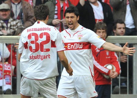 Bại trận đau đớn, Bayern “dâng” ngôi đầu cho Schalke - 1 Bại trận đau đớn, Bayern “dâng” ngôi đầu cho Schalke - 1