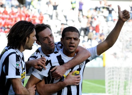 Melo tỏa sáng giúp Juve nhọc nhằn hạ Atalanta - 3 Melo tỏa sáng giúp Juve nhọc nhằn hạ Atalanta - 3