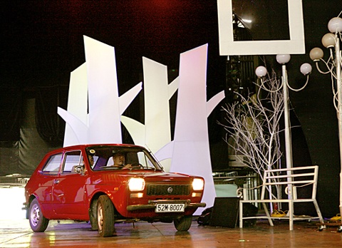 Vợ chồng Trương Lê Sơn đưa xe Trịnh lên sân khấu - 14 Vợ chồng Trương Lê Sơn đưa xe Trịnh lên sân khấu - 14