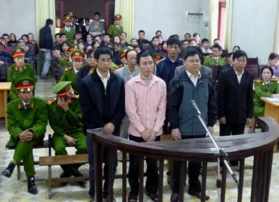 Đúc tượng không giám sát, khống hồ sơ để “chạy” quyết toán  - 1