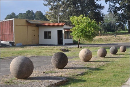 Những “quả trứng” đá khổng lồ bí ẩn ở Costa Rica - 1