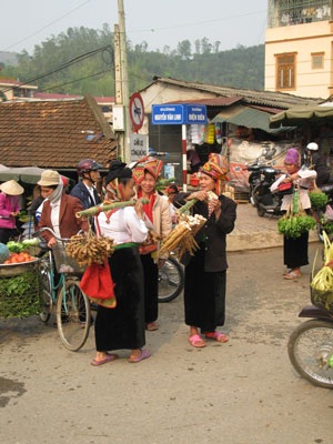 Nét đẹp chợ người Thái trong lòng thành phố - 3