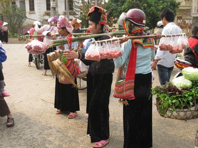 Nét đẹp chợ người Thái trong lòng thành phố - 5