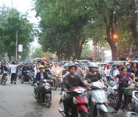 Lửa bốc cháy tại Tổng Công ty Dược Việt Nam - 6