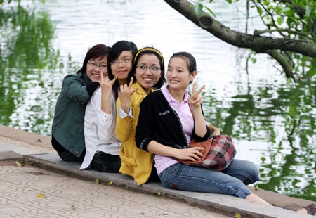 Giới trẻ “giăng bẫy” ngày nói dối - 1 Giới trẻ “giăng bẫy” ngày nói dối - 1