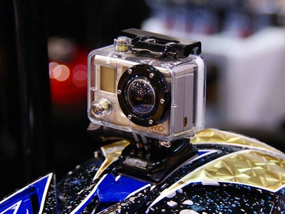 Treo máy ảnh vào chùm bóng bay để chụp Hồ Gươm - 3