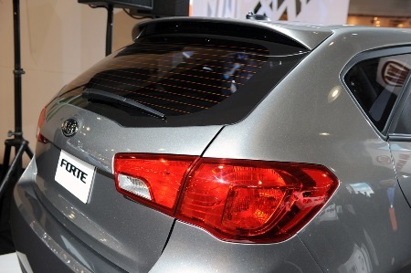 Kia ra mắt xe Forte Hatchback - 7