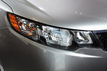 Kia ra mắt xe Forte Hatchback - 4