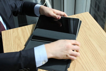 Đập hộp máy tính bảng iPad - 17