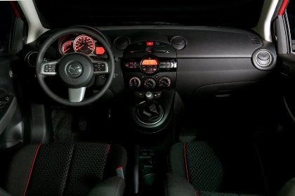 Báo giá Mazda2 tại Mỹ - 2