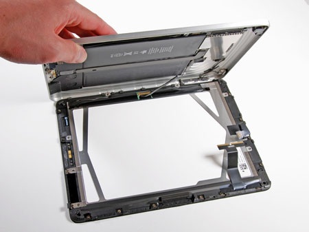 “Mổ xẻ” máy tính bảng iPad - 9