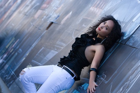 Ngắm “cô dâu” Thy Dung trên đất Mỹ - 2