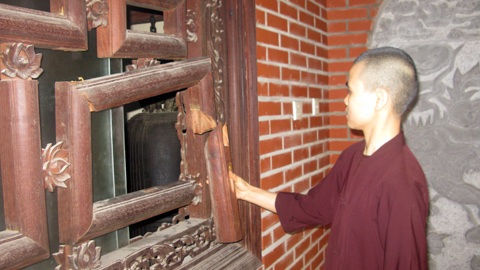 3 pho tượng Phật biến mất trong đêm - 1