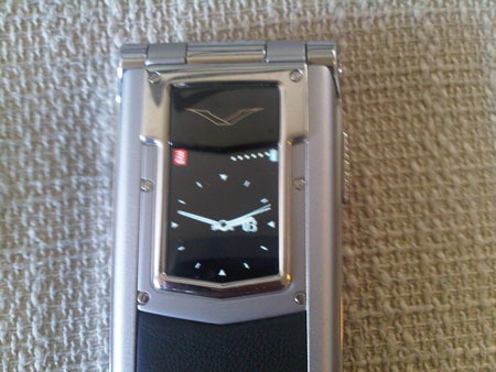 “Đập hộp” điện thoại gập Vertu trị giá 7.000 USD - 13