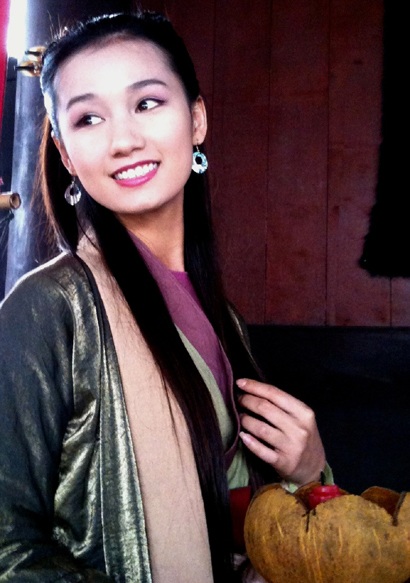 Lã Thanh Huyền tăng cân vì... “ngôi hoàng hậu” - 2 Lã Thanh Huyền tăng cân vì... “ngôi hoàng hậu” - 2