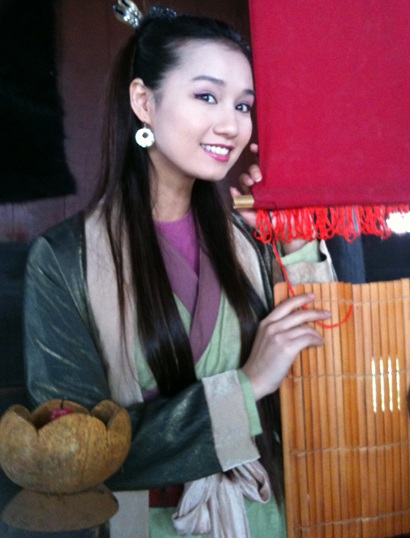 Lã Thanh Huyền tăng cân vì... “ngôi hoàng hậu” - 3 Lã Thanh Huyền tăng cân vì... “ngôi hoàng hậu” - 3