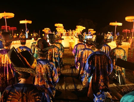 Tái hiện lễ tế thần đất, thần lúa trên đàn Xã Tắc - 8 Tái hiện lễ tế thần đất, thần lúa trên đàn Xã Tắc - 8