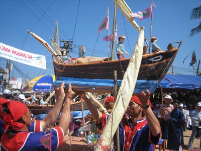 Tỉnh Quảng Ngãi đề nghị được tổ chức festival biển đảo  - 1