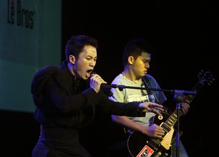 Ngắm màn trình diễn ấn tượng trong đêm Cống hiến - 1