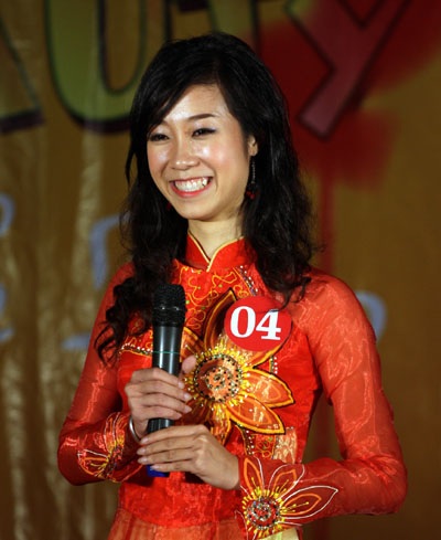 Nữ sinh báo chí khoe sắc, đua tài - 20 Nữ sinh báo chí khoe sắc, đua tài - 20