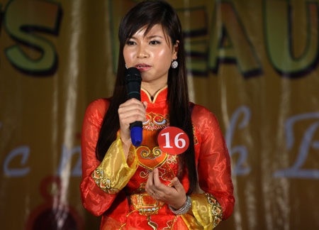 Nữ sinh báo chí khoe sắc, đua tài - 17 Nữ sinh báo chí khoe sắc, đua tài - 17