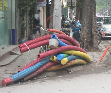 “Rắn nhân tạo” ngóc đầu… “cắn” người - 3