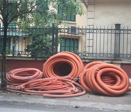 “Rắn nhân tạo” ngóc đầu… “cắn” người - 7