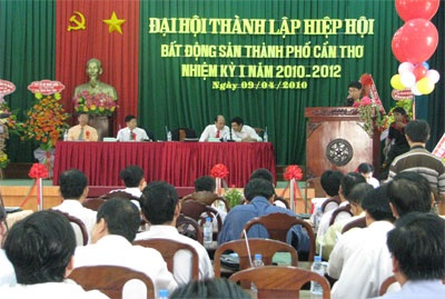 Ra mắt Hiệp hội Bất động sản TP Cần Thơ - 1 Ra mắt Hiệp hội Bất động sản TP Cần Thơ - 1