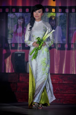 Nét đẹp nữ sinh Bách Khoa - 3 Nét đẹp nữ sinh Bách Khoa - 3