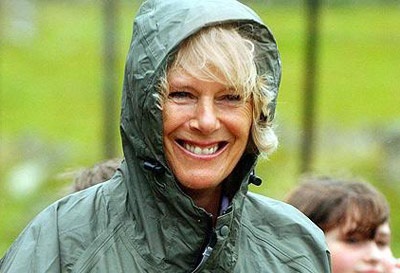 Vợ Thái tử Charles bị ngã gãy chân - 1