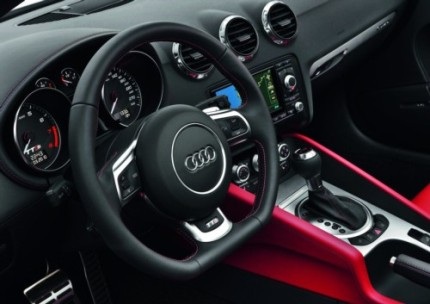 Audi TT phiên bản 2011 lộ diện - 10 Audi TT phiên bản 2011 lộ diện - 10