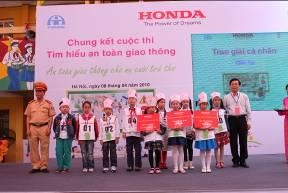 Chung kết “An toàn giao thông cho nụ cười trẻ thơ” - 2 Chung kết “An toàn giao thông cho nụ cười trẻ thơ” - 2