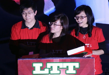 HV Ngân hàng sôi động đêm chung kết “Khám phá thương hiệu” - 4