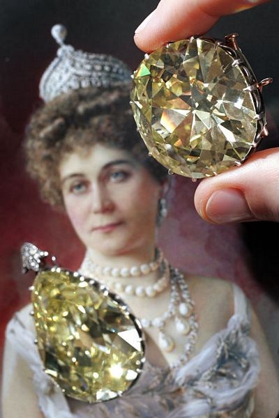 Những viên kim cương nổi tiếng nhất thế giới - 10