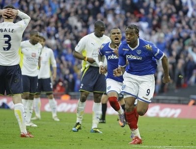 Đánh bại Tottenham, Portsmouth “gây sốc” vào chung kết FA Cup - 3