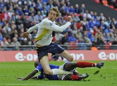 Đánh bại Tottenham, Portsmouth “gây sốc” vào chung kết FA Cup - 2