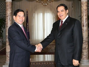 Chủ tịch nước Nguyễn Minh Triết thăm Cộng hòa Tunisia  - 1