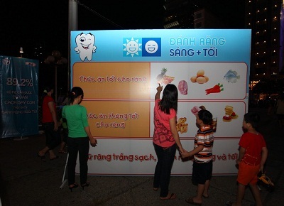 Răng khổng lồ “Vàng ố” tại TP.HCM bỗng dững... trắng sáng - 1