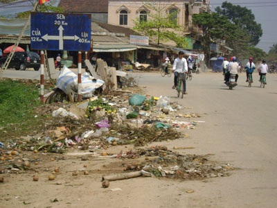 Thị trấn ngập trong rác - 1 Thị trấn ngập trong rác - 1