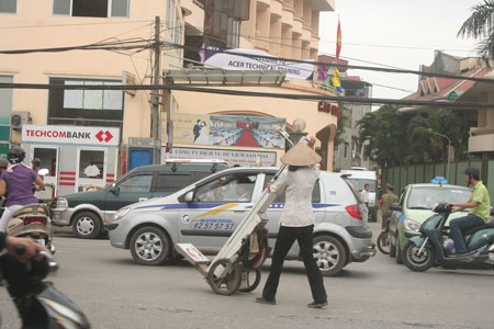 Người đi bộ sang đường: Nhớn nhác và mạo hiểm - 4