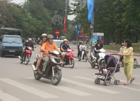 Người đi bộ sang đường: Nhớn nhác và mạo hiểm - 7