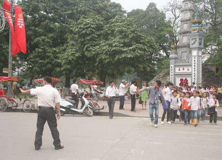 Người đi bộ sang đường: Nhớn nhác và mạo hiểm - 11