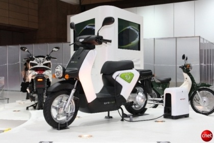 Honda ra mắt xe máy chạy điện EV-neo - 1 Honda ra mắt xe máy chạy điện EV-neo - 1