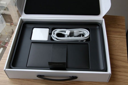 Đập hộp MacBook Pro dùng “sức mạnh” Core i5 - 7