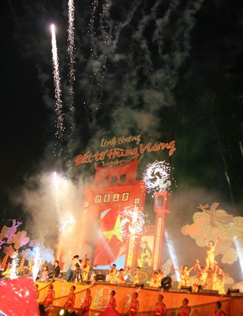 Rộn ràng Đất Tổ vào hội  - 1