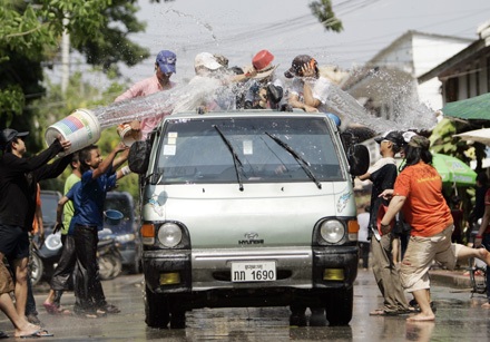 "Cuộc chiến thủy thần" ở Lào - 4