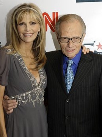 Larry King ly dị vợ lần thứ 7 - 1 Larry King ly dị vợ lần thứ 7 - 1