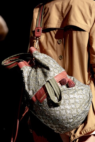BST túi Louis Vuitton xuân hè 2010 - 7