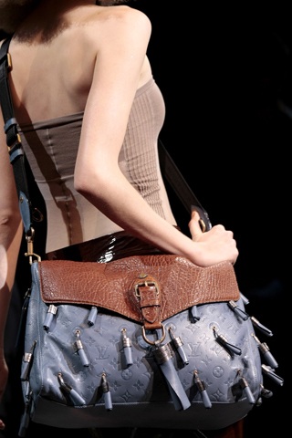 BST túi Louis Vuitton xuân hè 2010 - 12