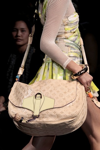 BST túi Louis Vuitton xuân hè 2010 - 13